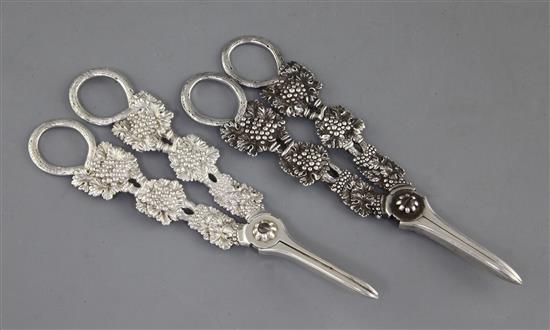 Two similar pairs of George IV silver grape shears by Charles Rawlings, 8 oz.